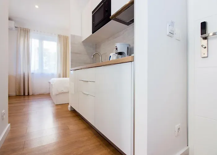 Lugo Апартаменты *